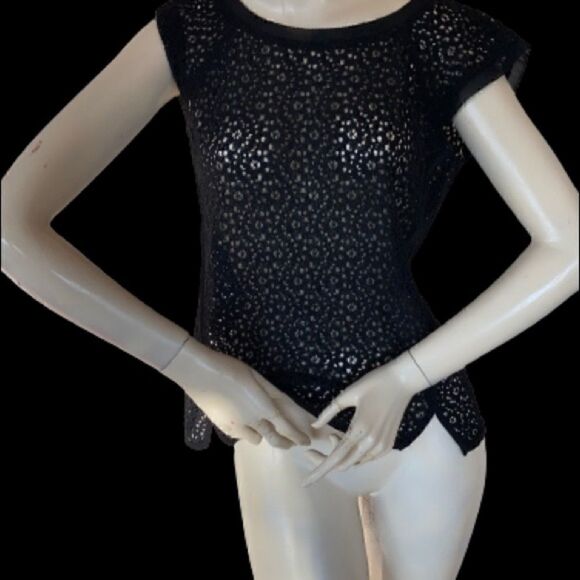 Pixley Black sheer cap sleeve back zip top Small - Picture 12 of 12